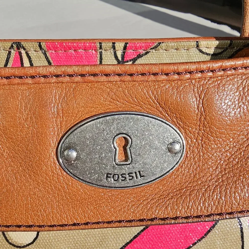 Vintage Fossil Key-Per Coated Canvas Fun Tan and Pink Print Medium Stachel Clean